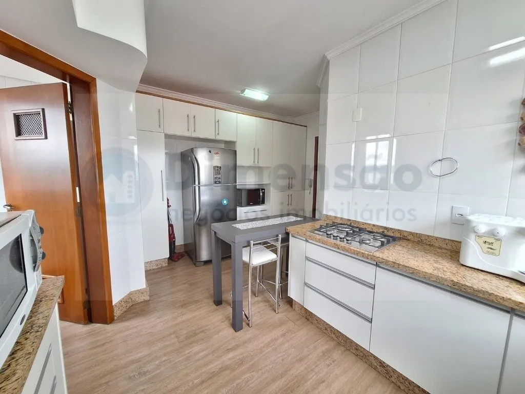 Мебльована квартира 298 м² з 3 спальнями та 3 паркомісцями — photo 2