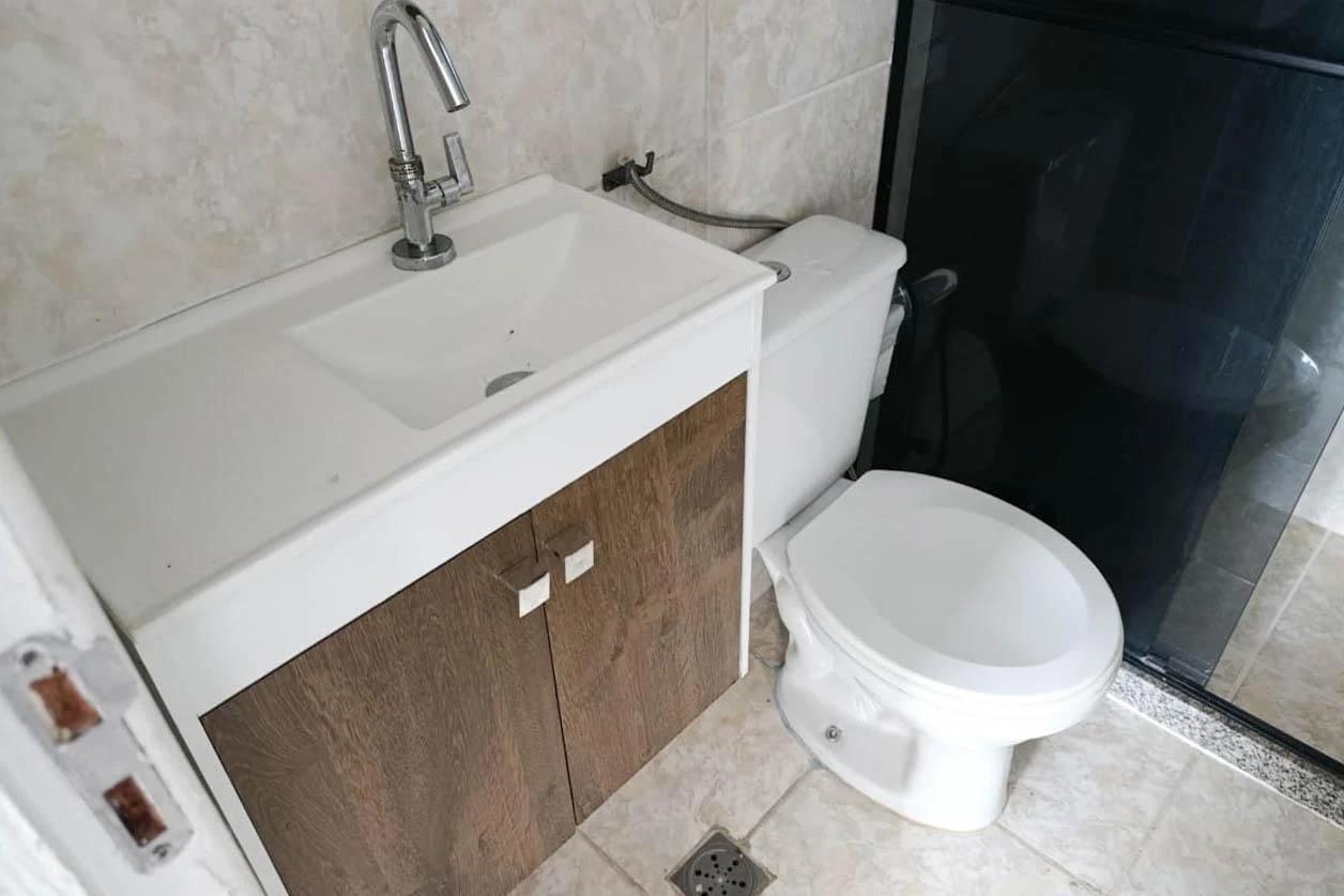 Нежитловий (без меблів) апартамент з 2 спальнями і 1 паркомісцем — photo 12