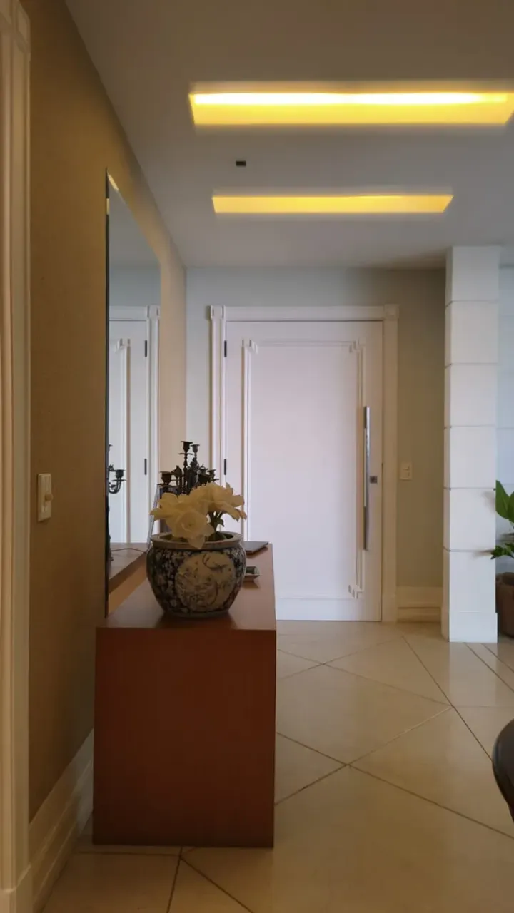 Apartamento mobiliado com 5 suítes e varanda fechada — photo 7