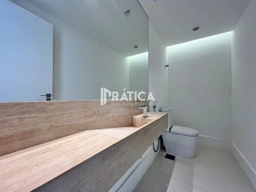 House with 5 bedrooms and an open-plan kitchen — photo 32