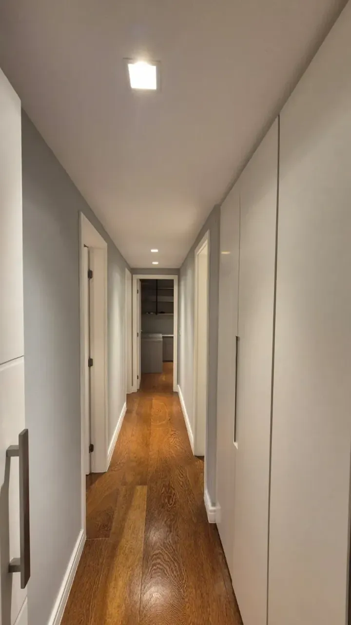 Apartment with 3 bedrooms and modern open-plan kitchen — photo 12