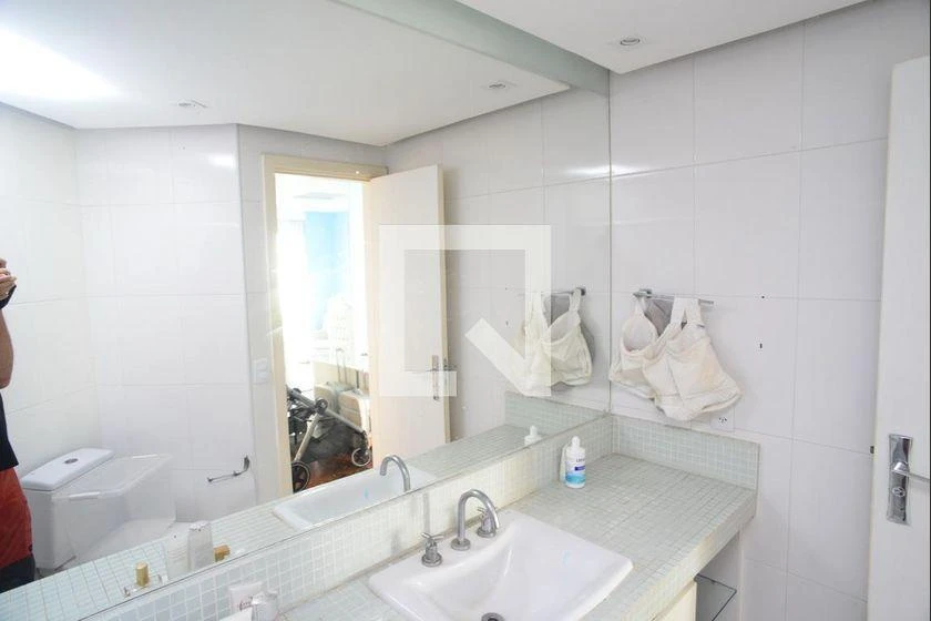 Apartamento para aluguel com varanda envidraçada e 4 quartos — photo 44