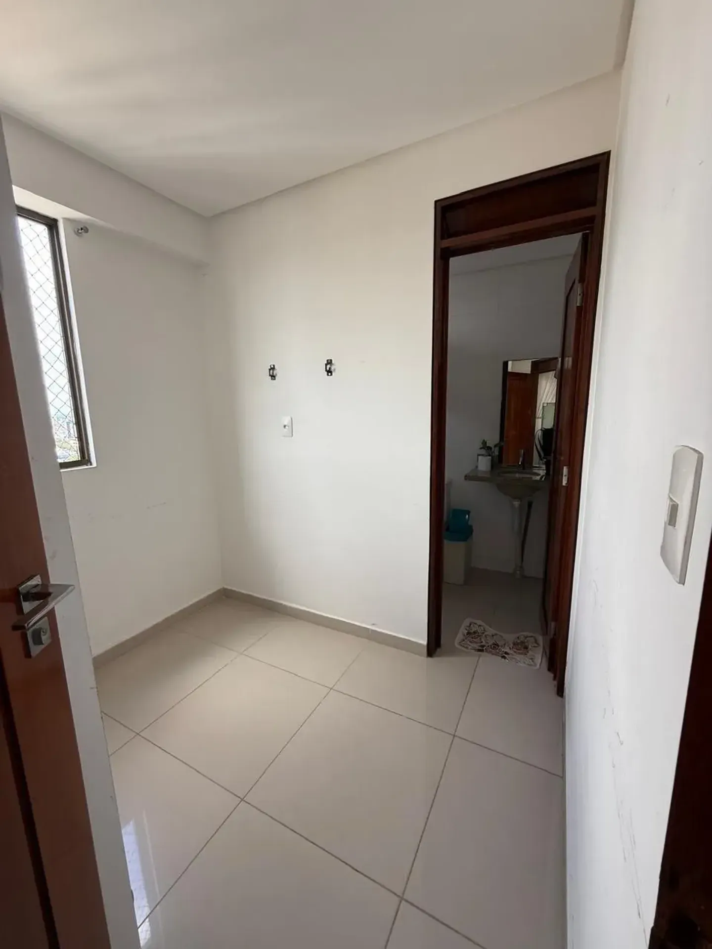 Furnished 175 m² apartment with 3 en-suite bedrooms — photo 37