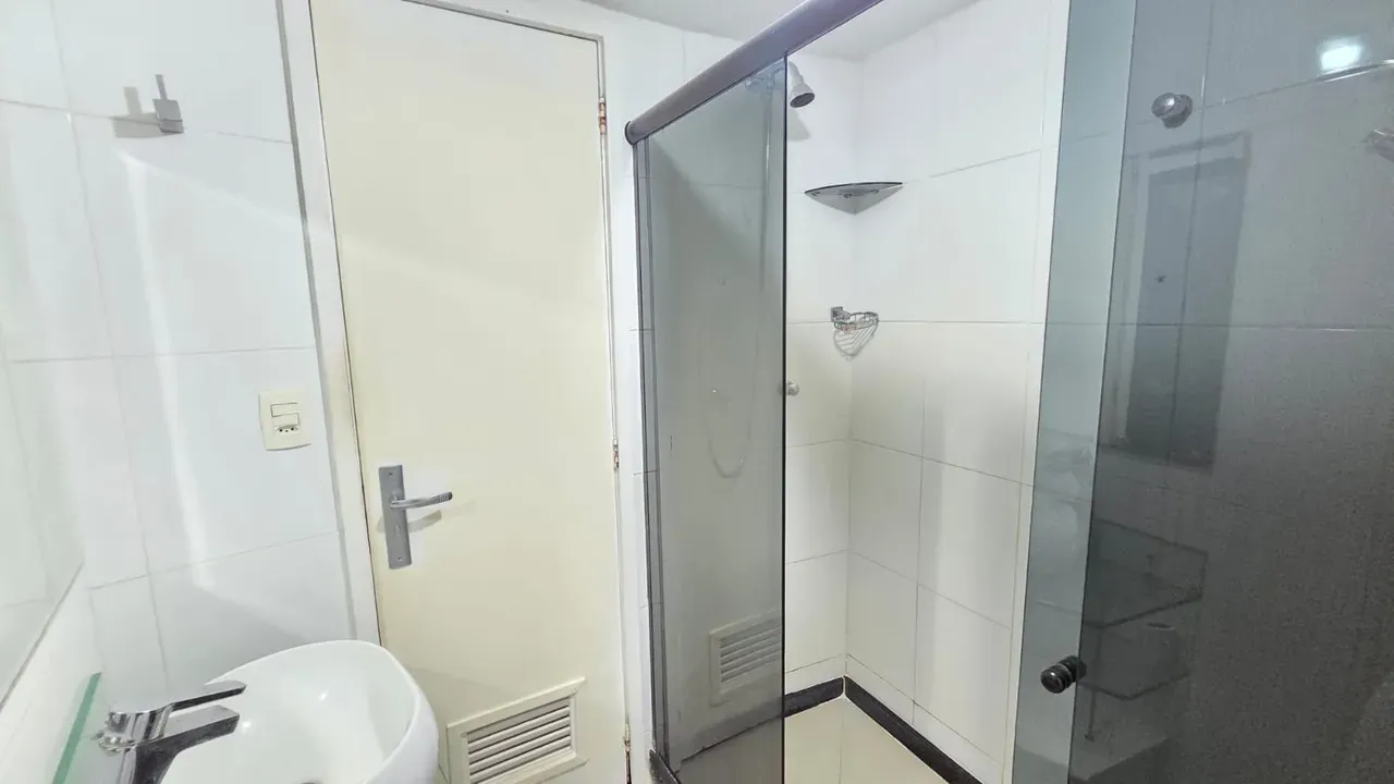 85 m² rental apartment with 2 bedrooms and 3 bathrooms — photo 23