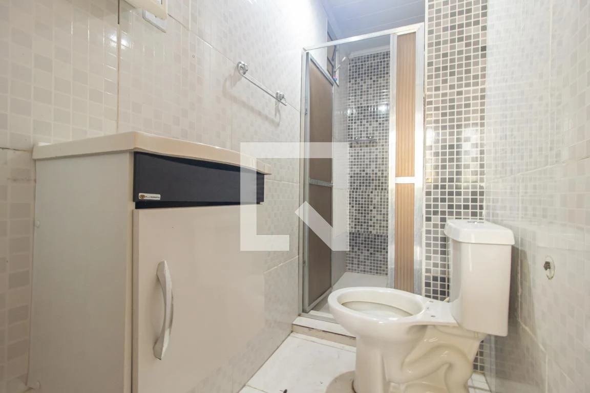 Unfurnished house with 2 bedrooms and 1 tiled bath — photo 41
