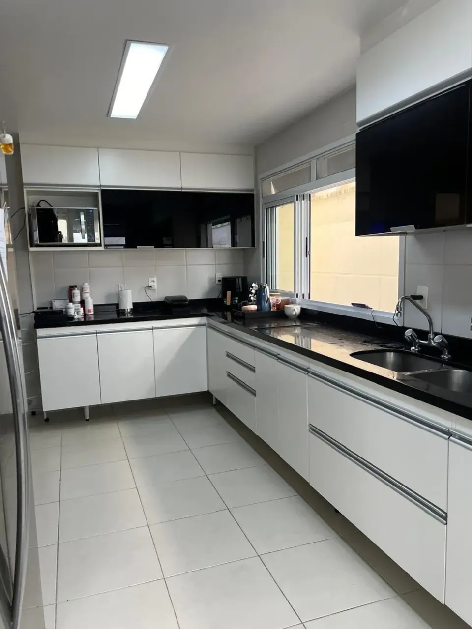 Casa mobiliada com 4 dormitórios e cozinha fechada — photo 15