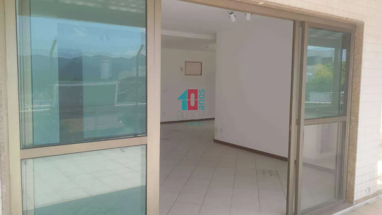 Penthouse with 3 bedrooms, 1 bathroom and balcony grill — photo 2