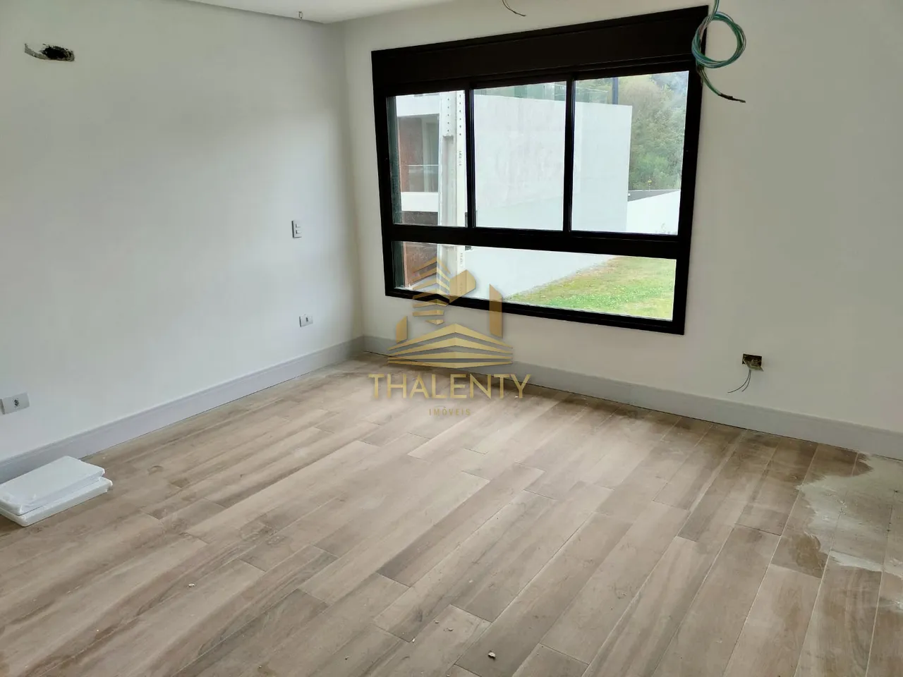 Casa em condomínio com cozinha conceito aberto e 3 suítes — photo 16