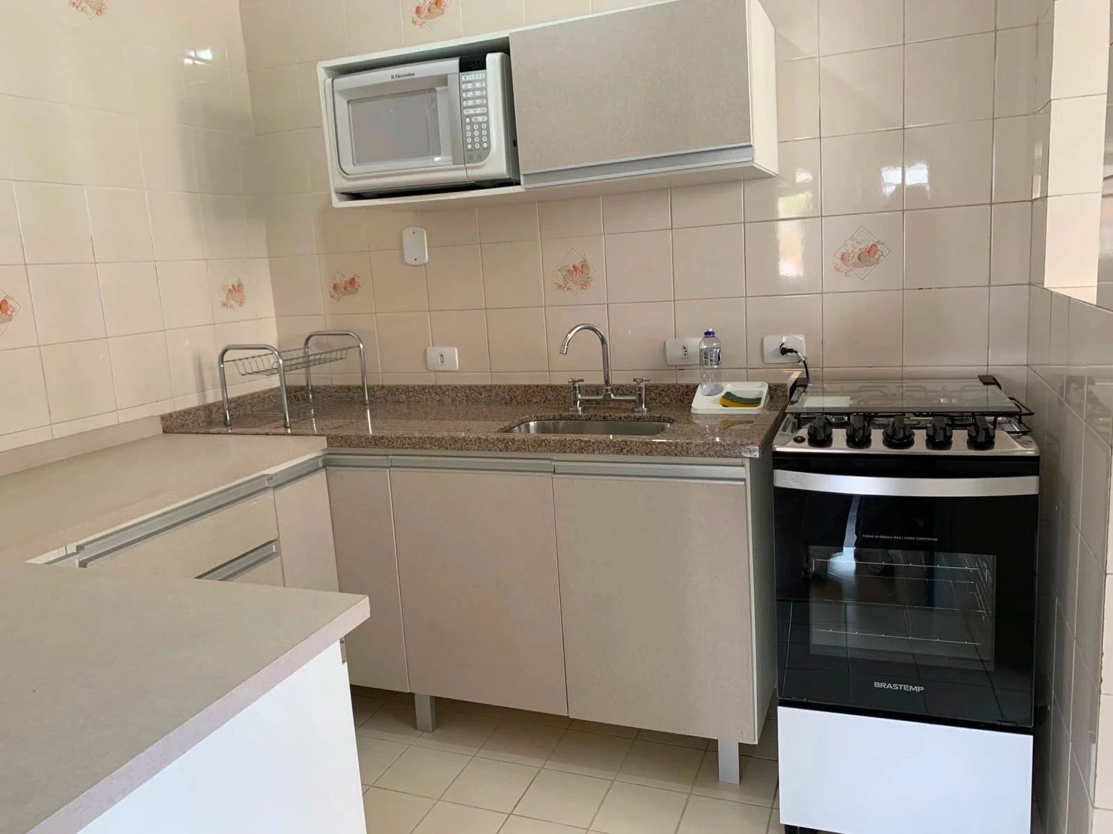 Furnished 2-bedroom, 73 m² apartment in Curitiba — photo 18