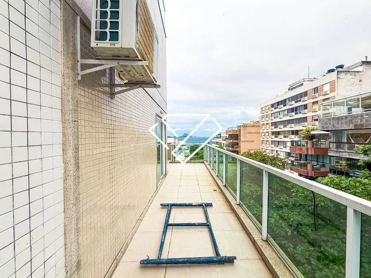 Water view in a 3-bedroom apartment, 660 m² — photo 34