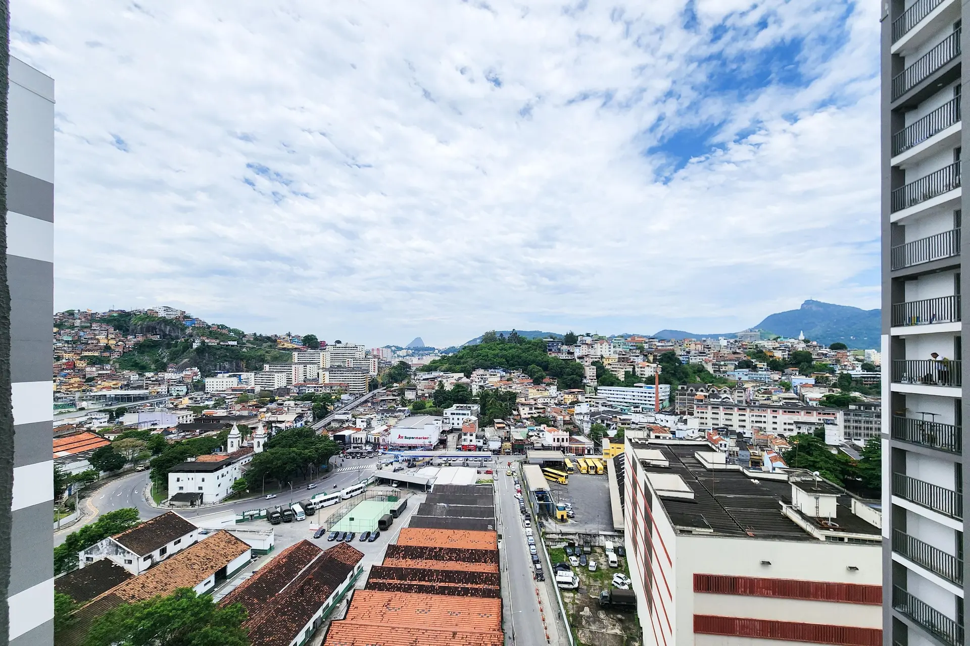 2 quartos e vista para as montanhas: apartamento de 48 m² — photo 34