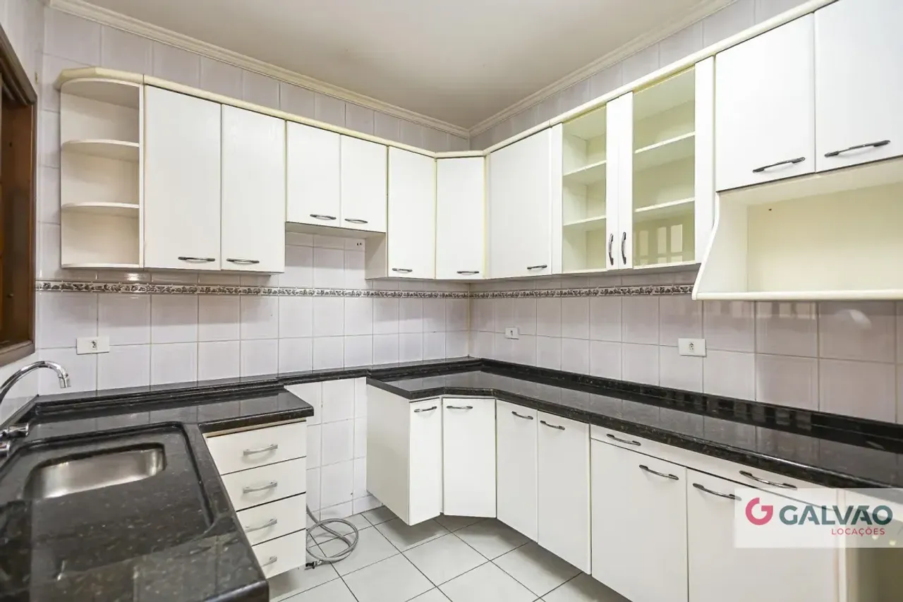 Furnished townhouse of 182 m² with 3 bedrooms and suite — photo 7