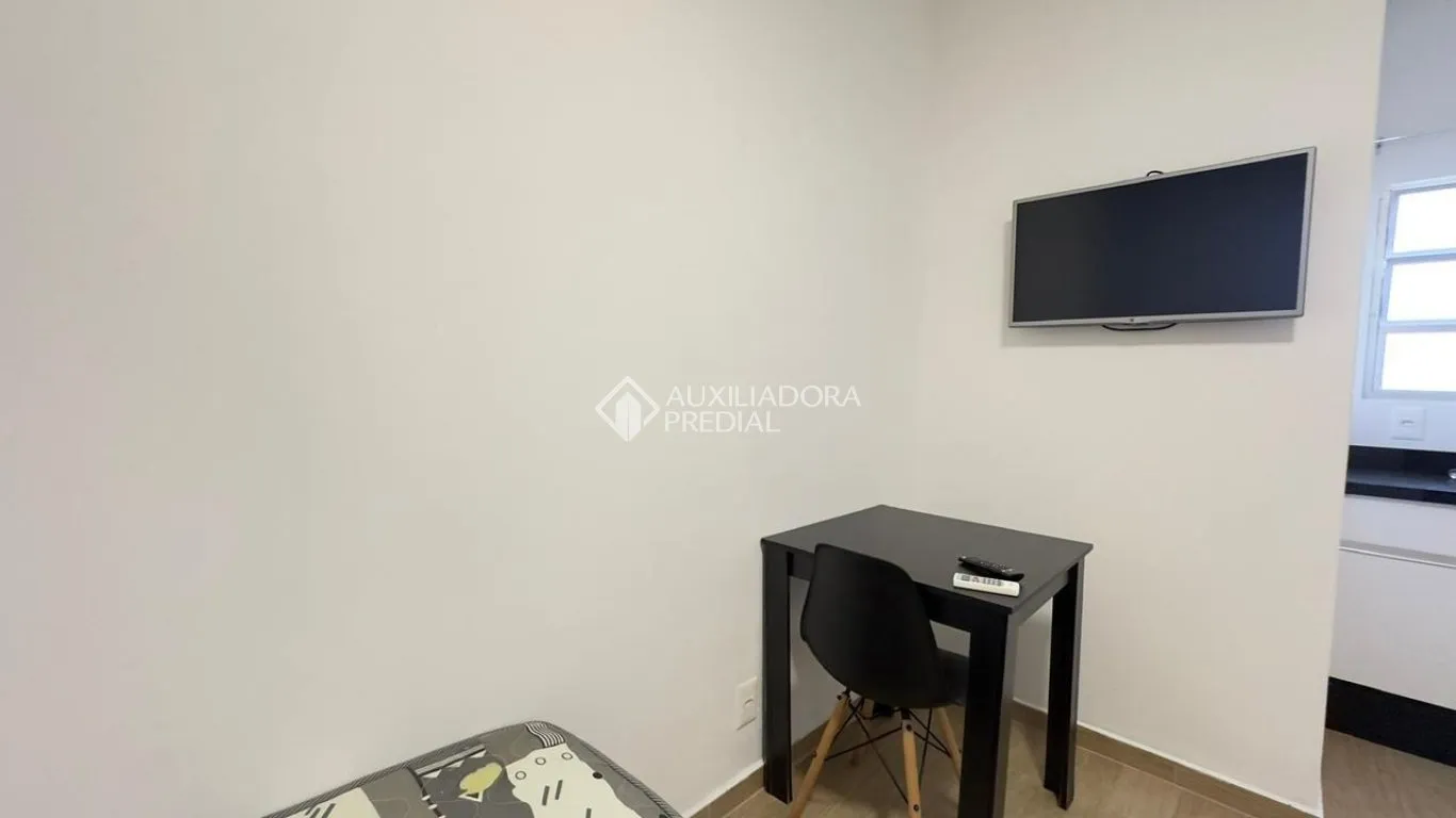 Furnished 16 m² apartment with 1 bedroom and 1 bathroom — photo 2