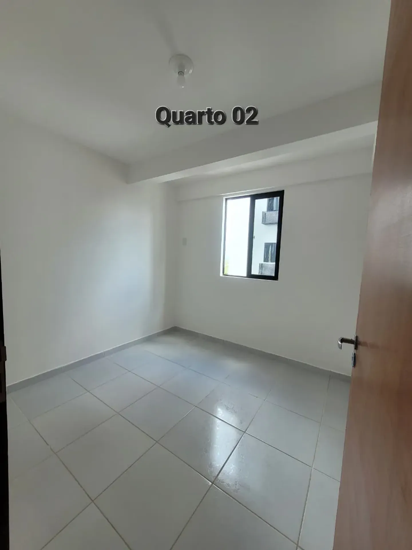 3-bedroom apartment in a building with a coworking space — photo 10