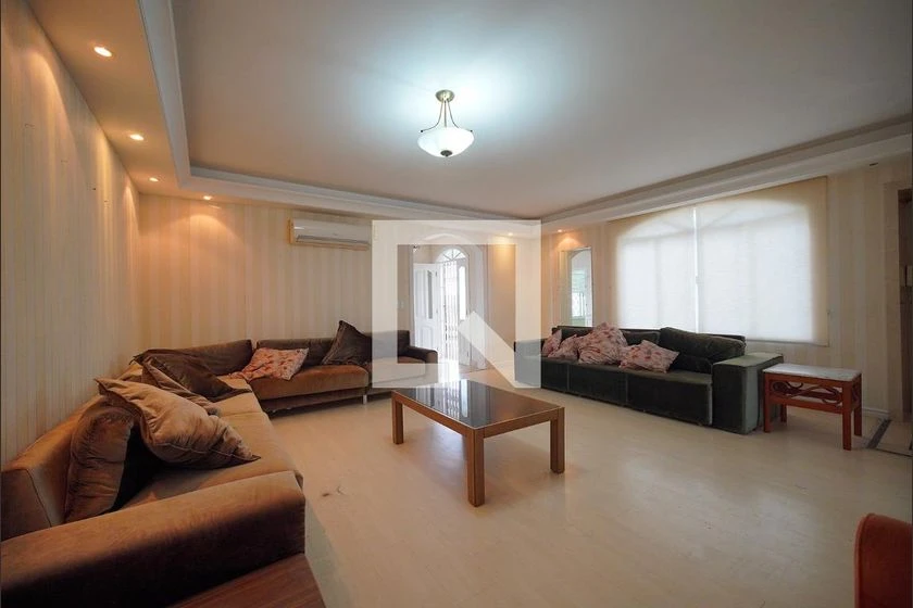 Casa con 5 habitaciones y 3 con baño en suite — photo 3