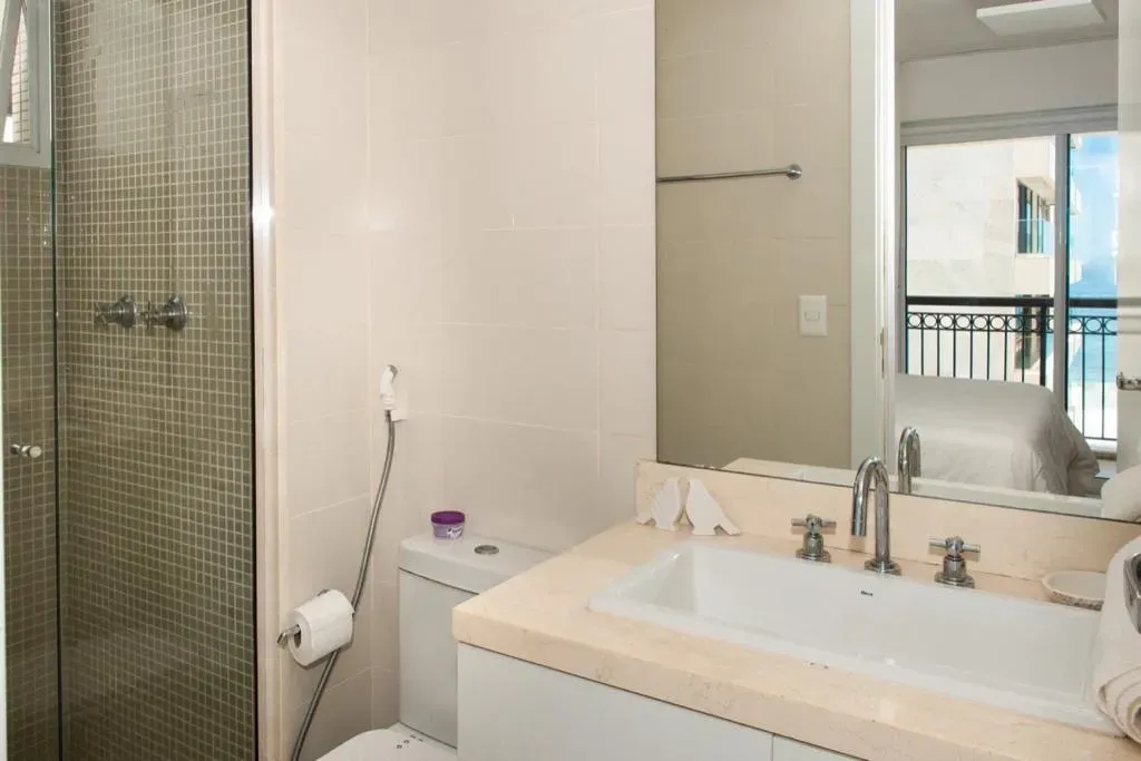 Furnished 85 m² apartment with open-plan kitchen and 2 beds — photo 38