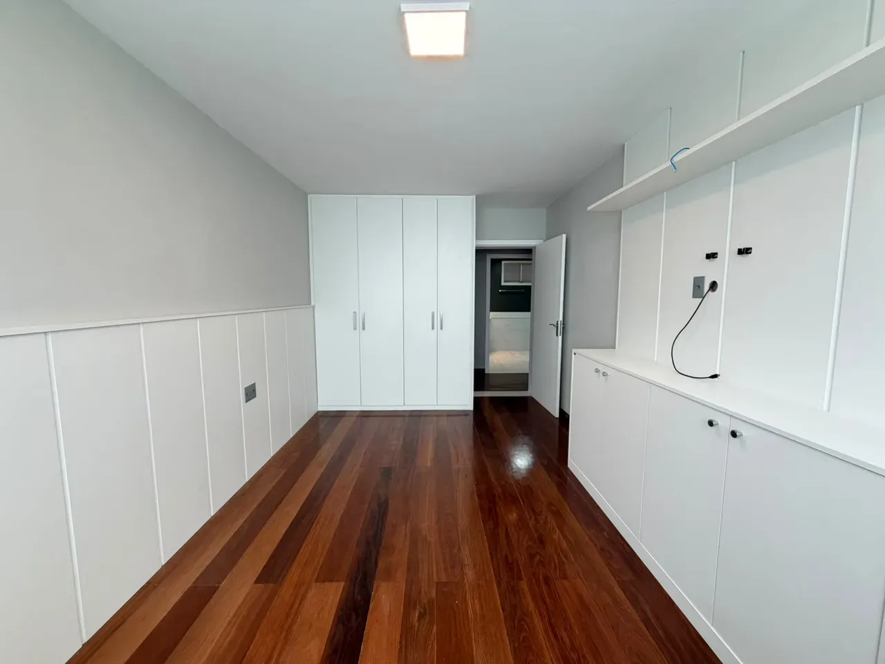 Apartamento de 465 m² com vista para a água e banheira — photo 10