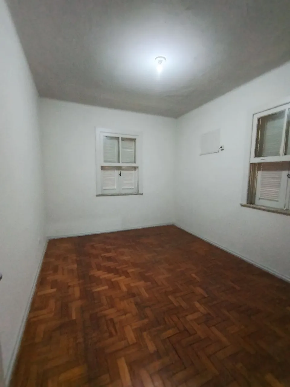 Apartamento com piso de madeira ou laminado, Rio Comprido — photo 3