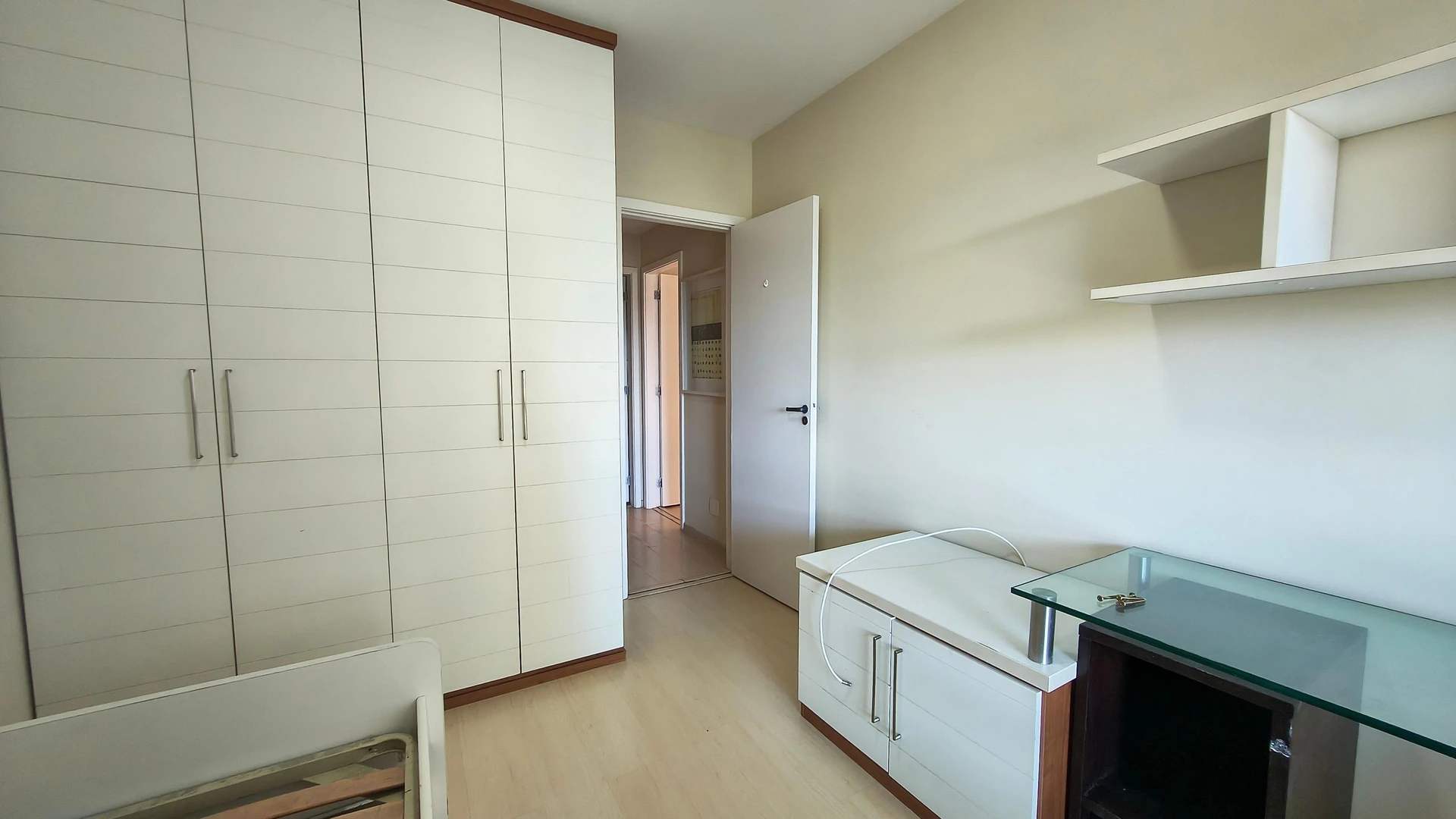 Rent-ready 2-bedroom apartment with balcony — photo 20