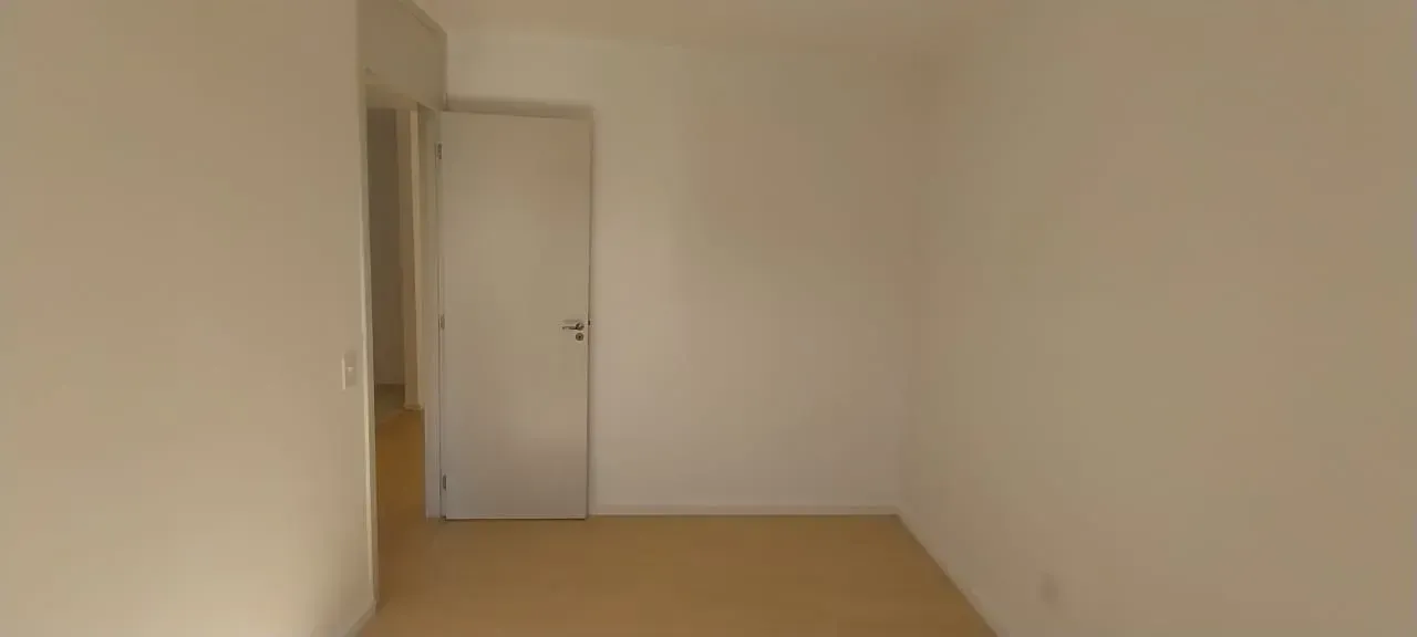 Unfurnished 2-bedroom apartment with 1 bathroom — photo 7