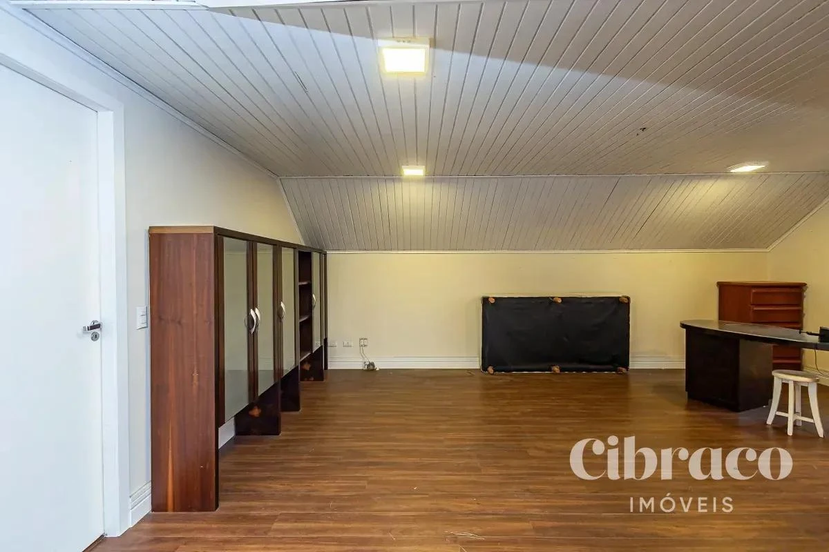 Ванна та 4 спальні: будинок 327 м² — photo 20