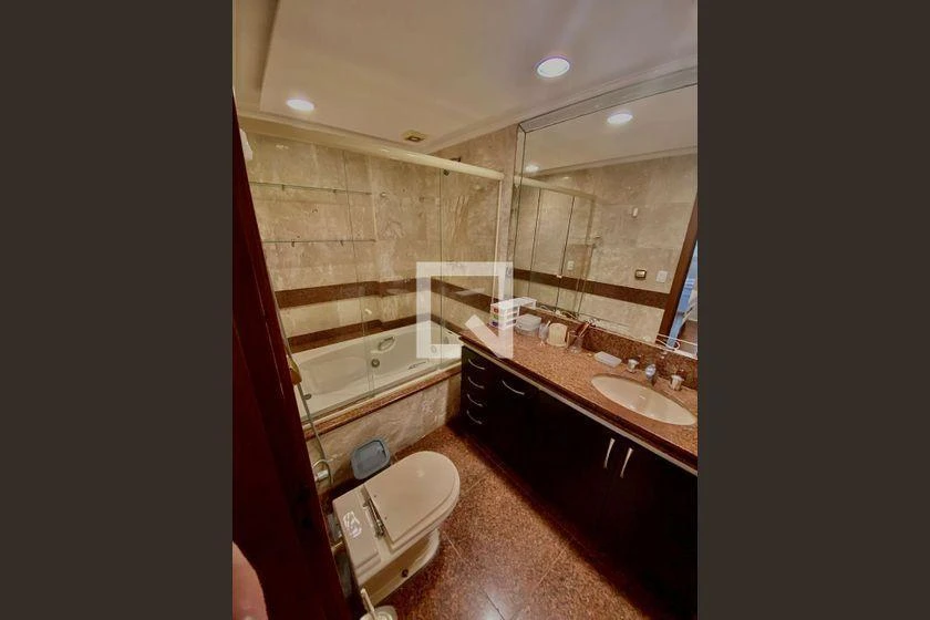 Furnished 190 m² apartment with 3 en-suite bedrooms — photo 3