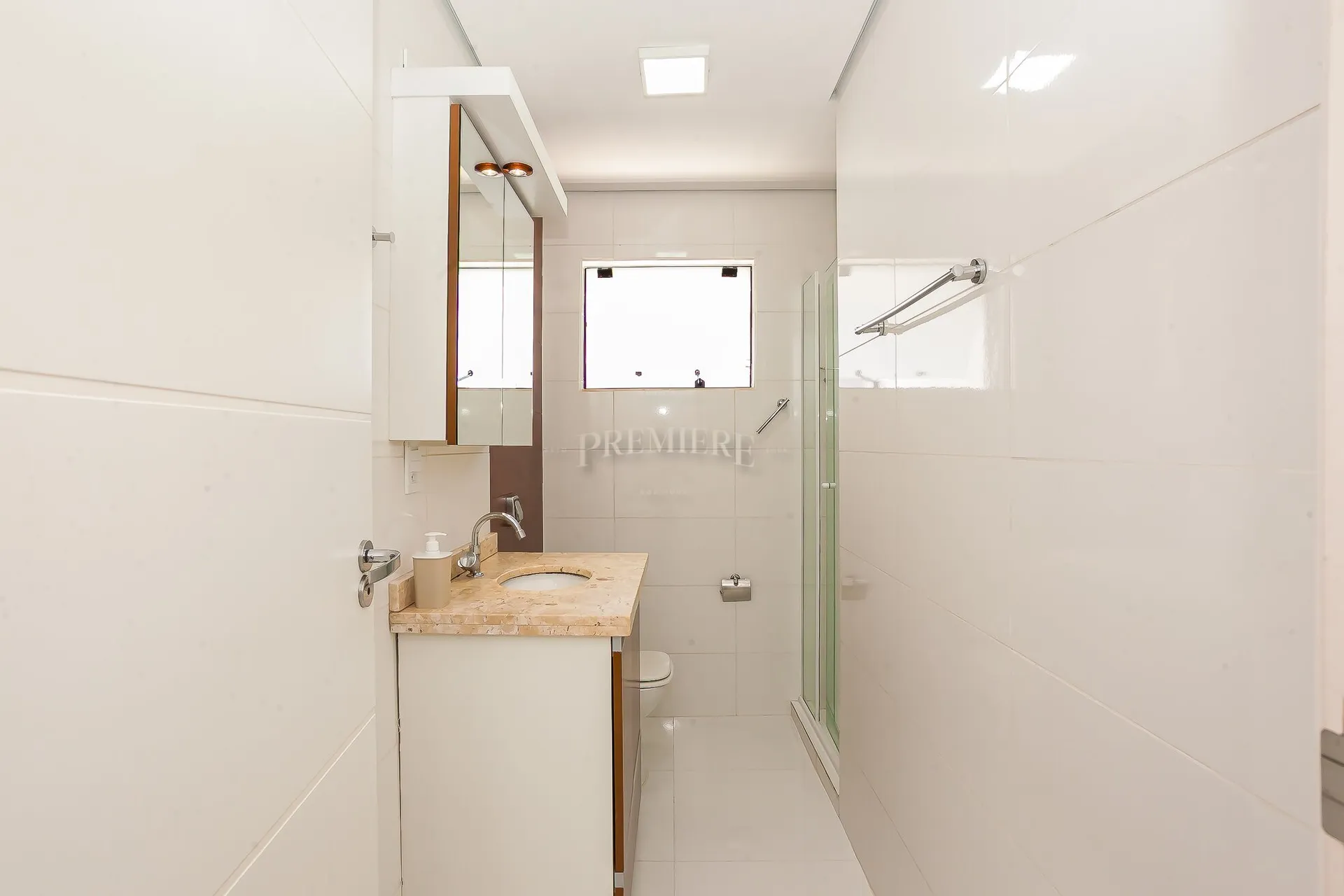 3-bedroom house with a garden in Curitiba — photo 14