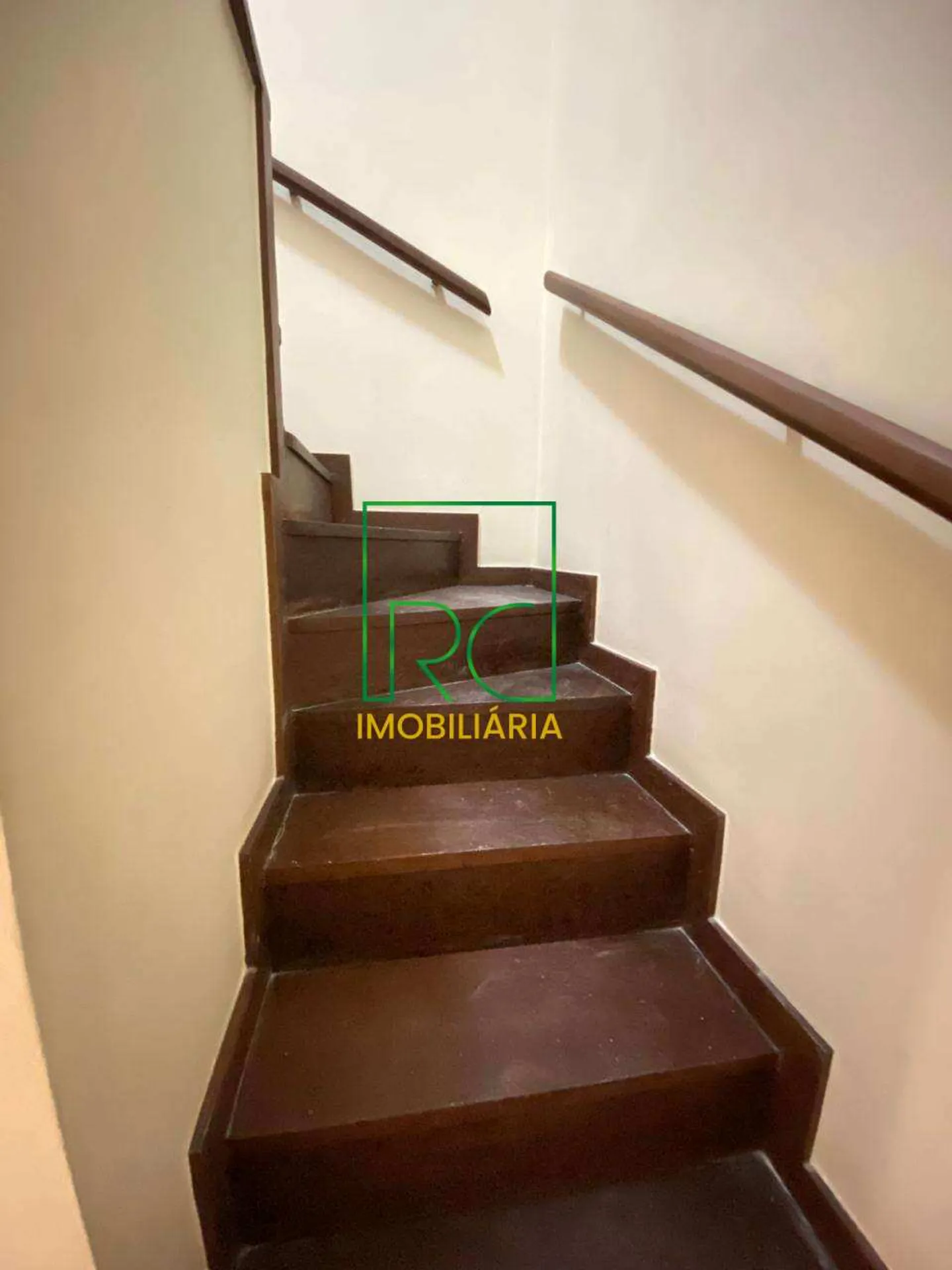 Unfurnished apartment with 3 bedrooms and water view — photo 36