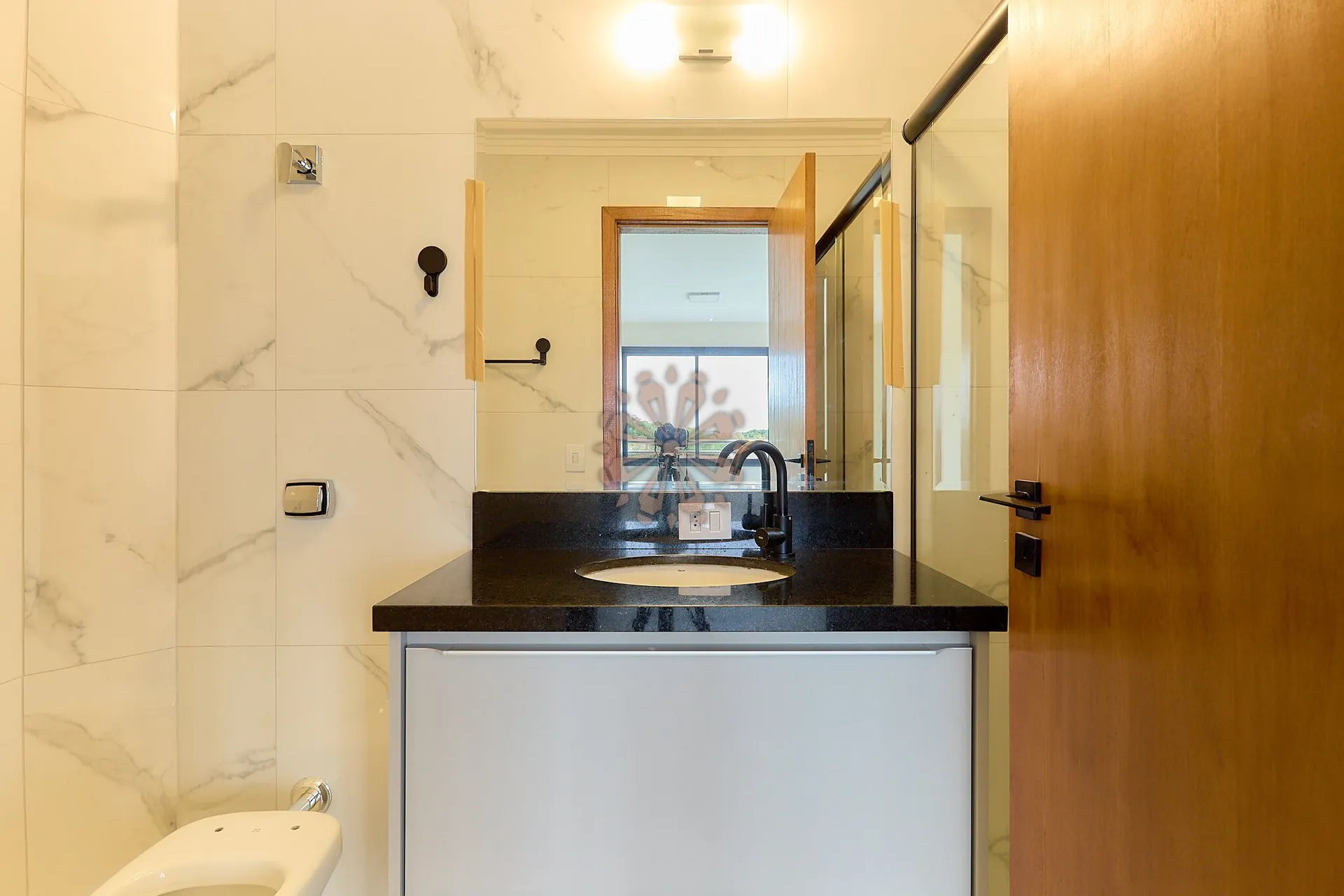 House with 4 bedrooms, 3 bathrooms and 3 parking spaces — photo 27
