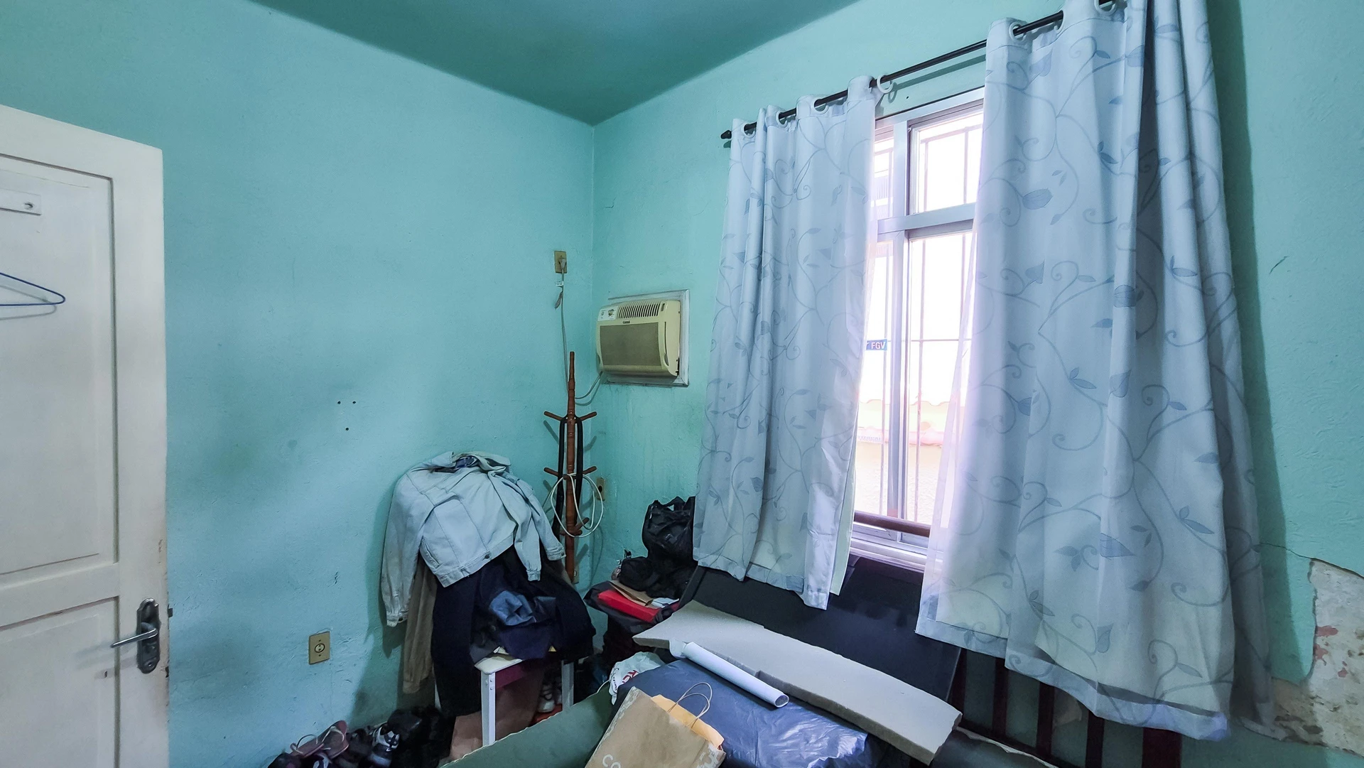 Furnished house with 4 bedrooms, 3 baths and yard — photo 22