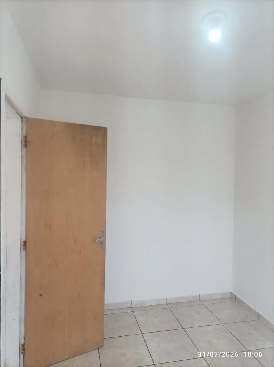 2-bedroom house with glass shower enclosure, no parking — photo 18