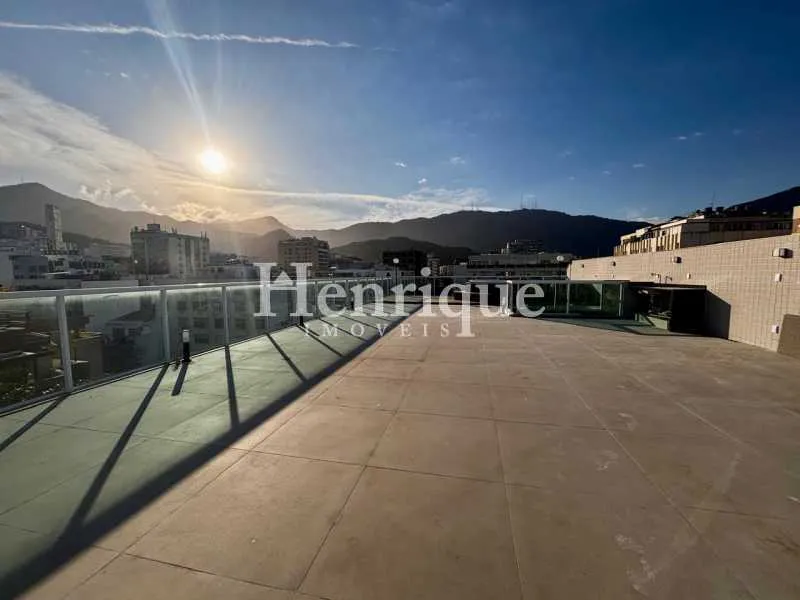 Triplex penthouse with 3 bedrooms and 3 bathrooms — photo 23