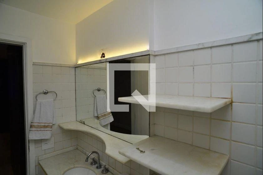 Apartment, 133 m², with a glass-enclosed balcony — photo 20