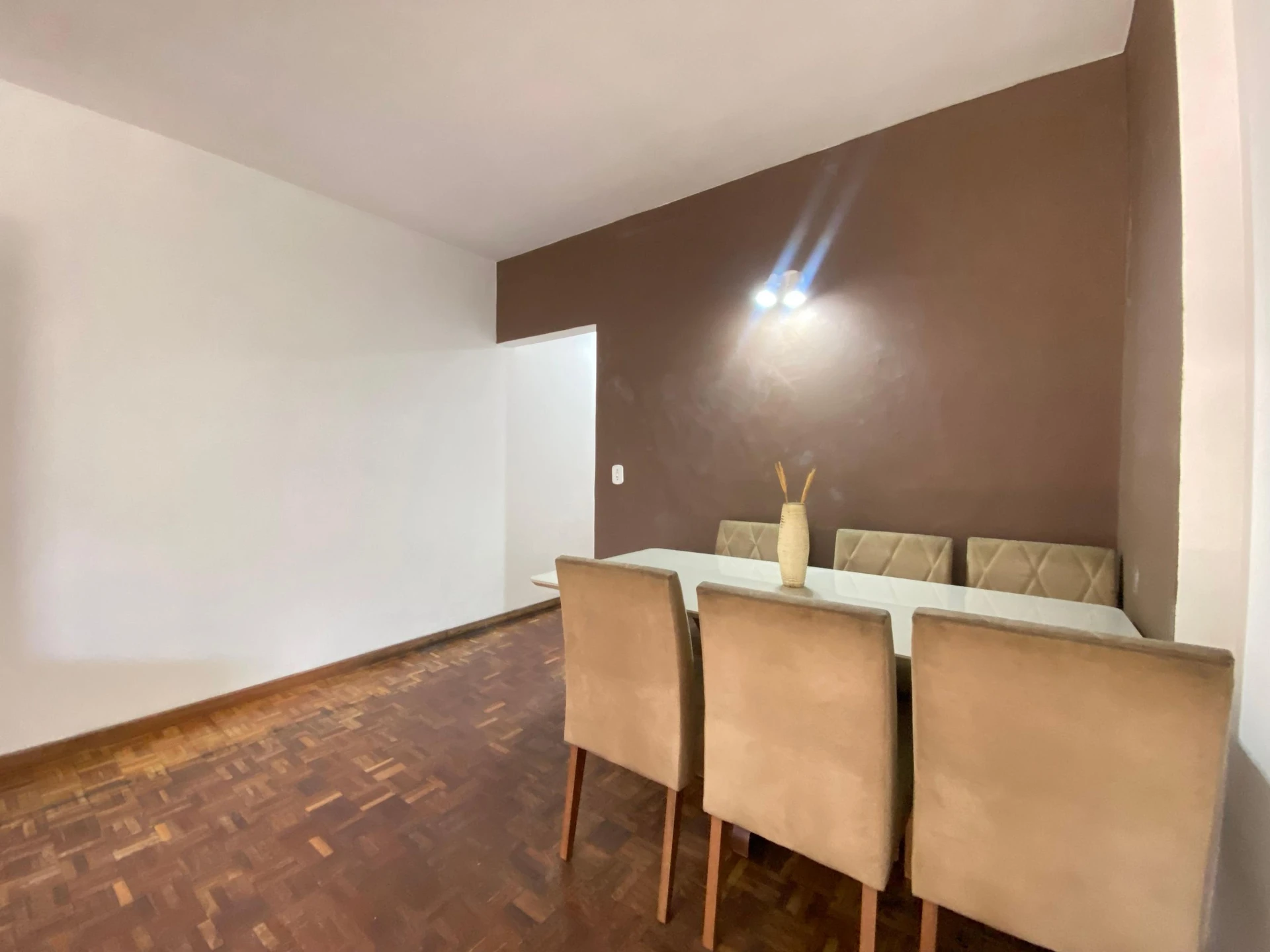 Apartment, 92 m², with wood or laminate floors — photo 7