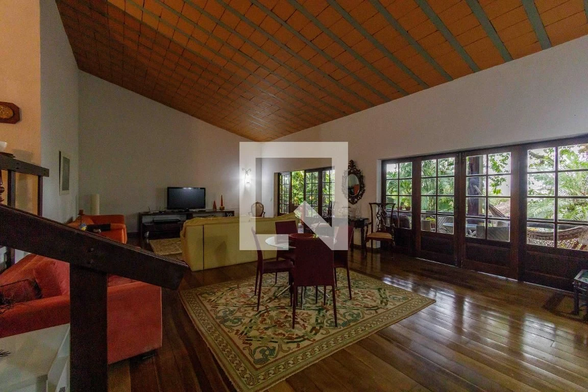 4-bedroom house with a walk-in closet in Rio de Janeiro — photo 21