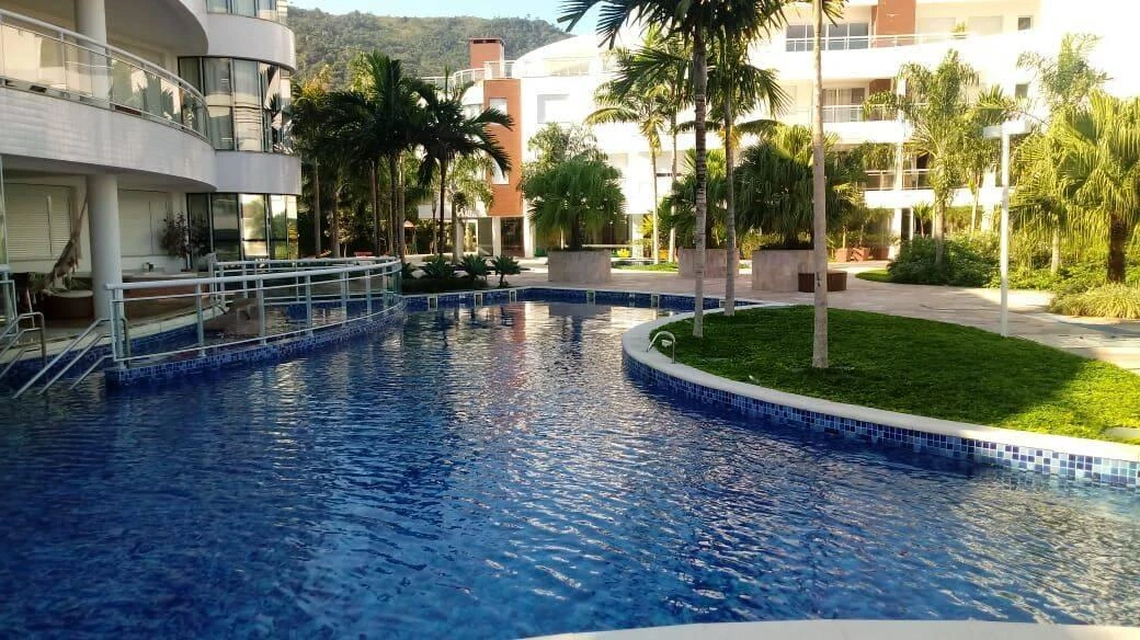 Apartamento mobiliado, 318 m², com janelas do piso ao teto — photo 29