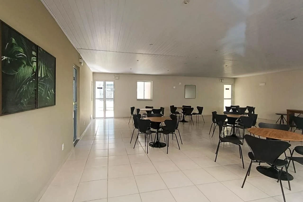 Apartamento de 2 quartos em condomínio com academia — photo 2