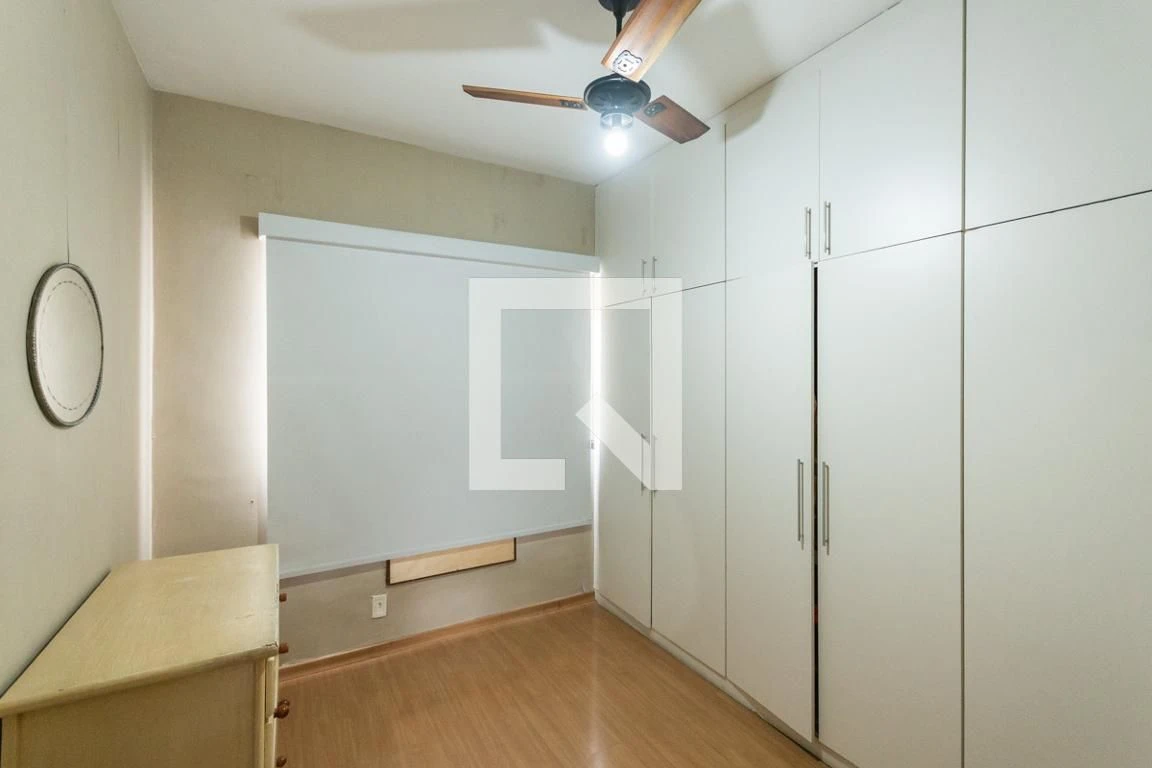 Furnished 3-bedroom apartment with suite and balcony — photo 22