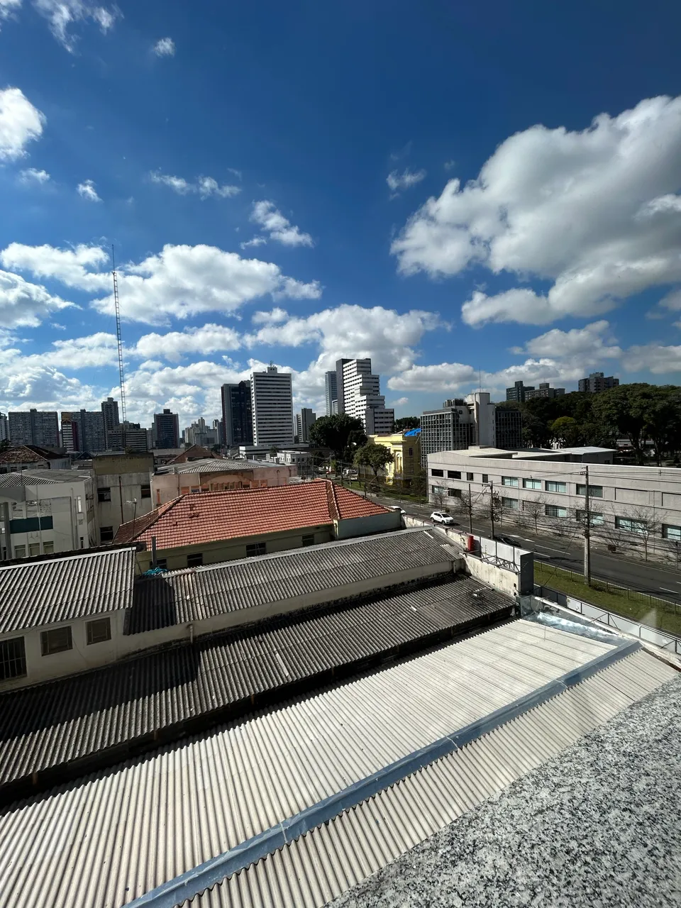 Apartamento de 1 quarto e 1 banheiro com varanda fechada — photo 14