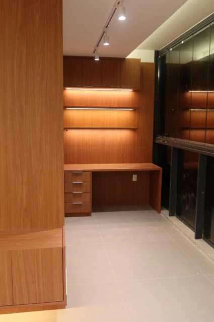 Apartment with 2 bedrooms and an open-plan kitchen — photo 10