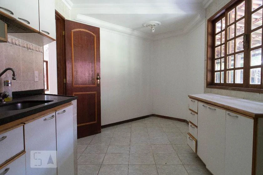 Будинок: 4 спальні, 1 з власною ванною кімнатою, 398 м² — photo 25