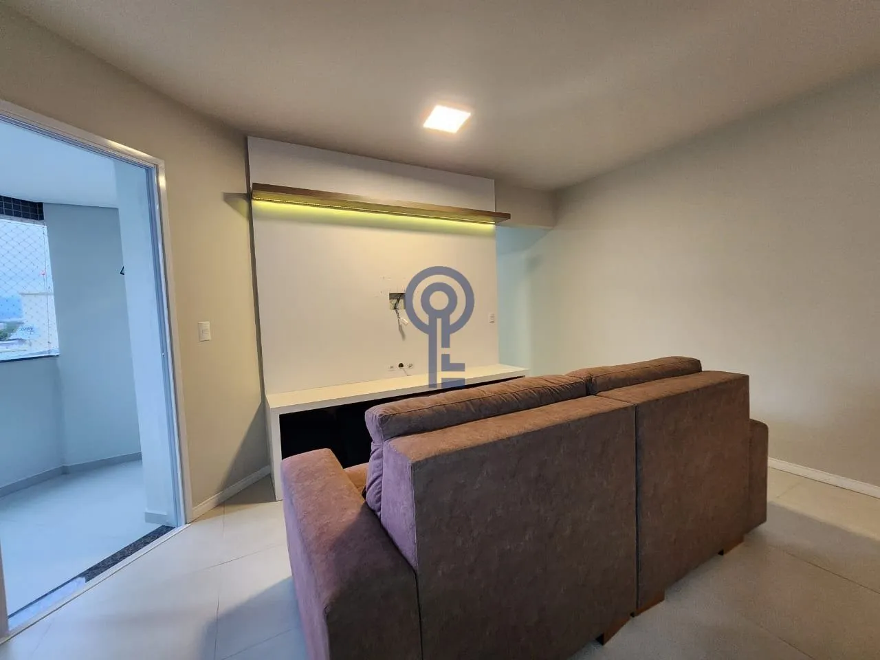 Apartamento mobiliado de 2 quartos com máquina de lavar — photo 12