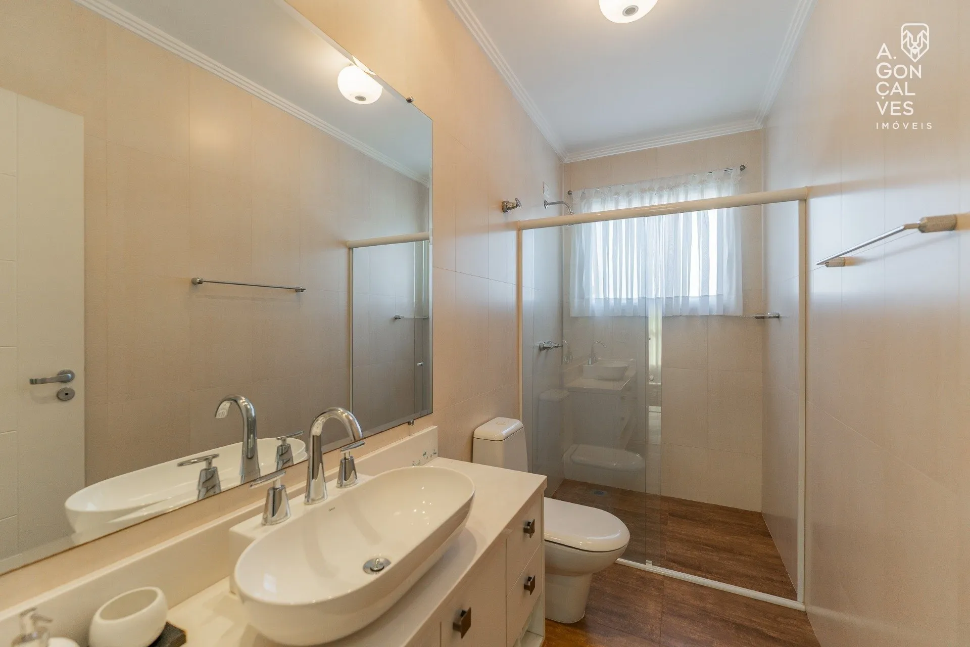 Furnished house with 3 bedrooms and 5 bathrooms — photo 21