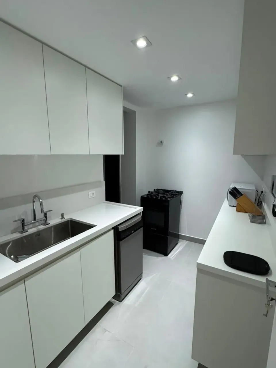 Furnished 81 m² apartment with 2 bedrooms and gas stove — photo 10