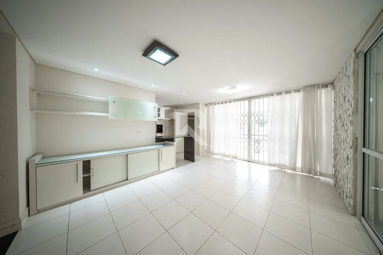 Casa com piscina, jardim e 4 quartos — photo 11