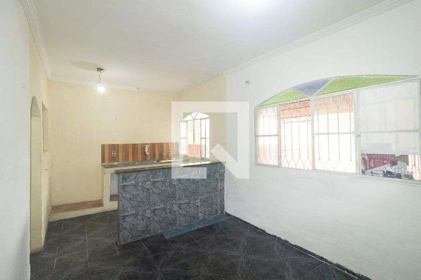 2-bedroom house with a laundry area — photo 16