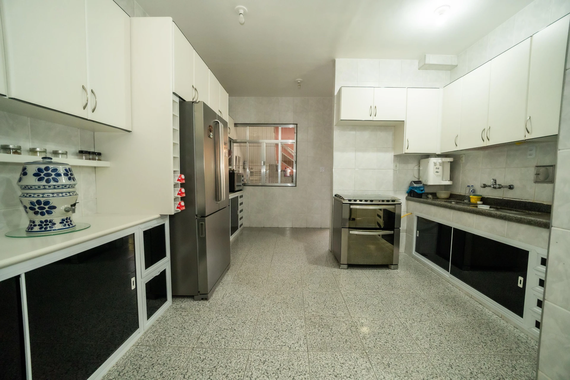 Furnished house, 449 m², with a jacuzzi — photo 28