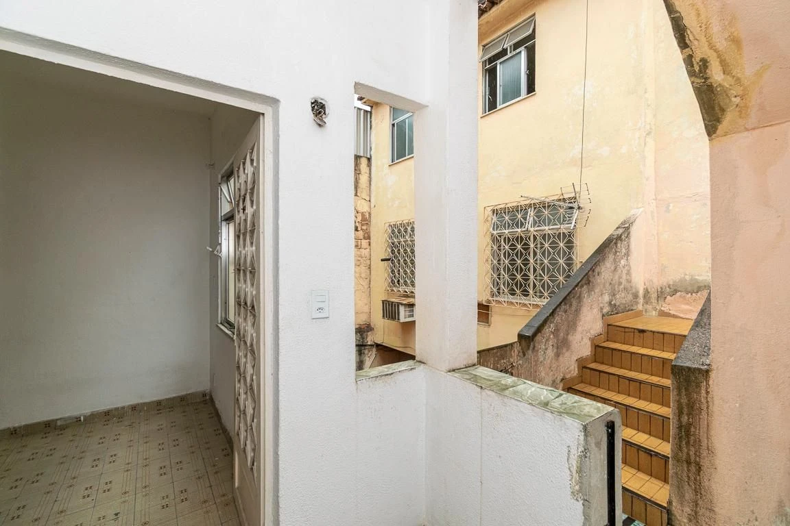 2-bedroom apartment with 1 bathroom, no parking — photo 24
