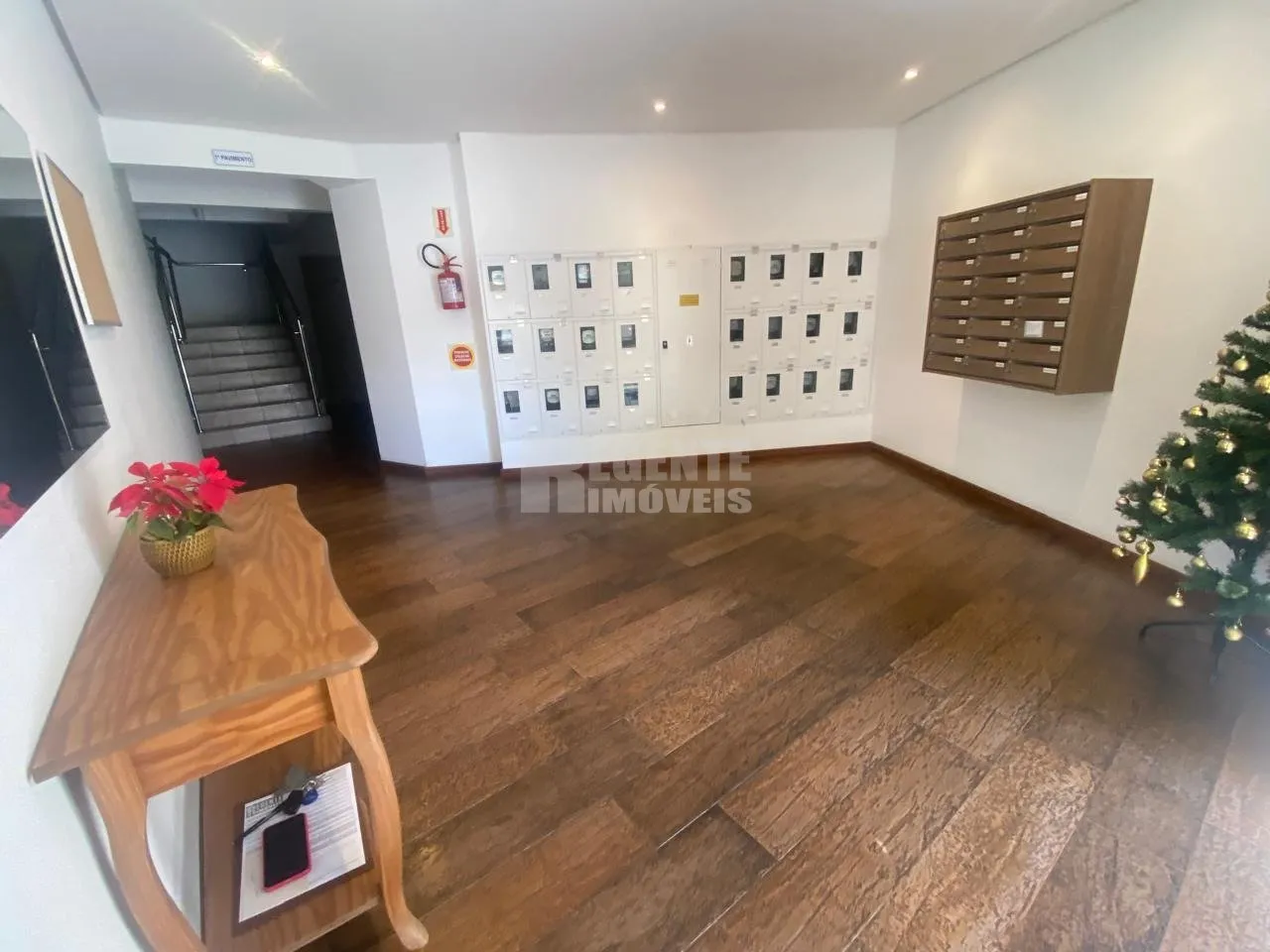 1-bedroom apartment with enclosed kitchen and parking — photo 8
