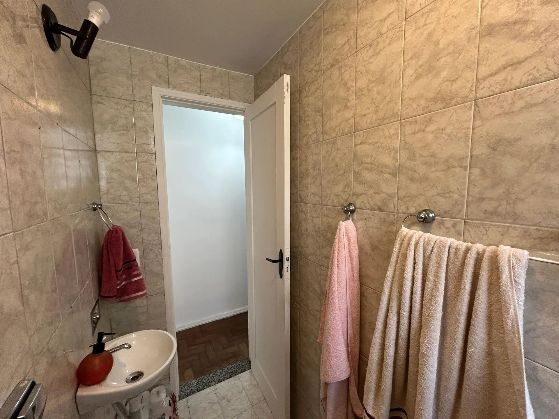 Apartamento amueblado de 3 habitaciones y 1 baño — photo 35
